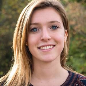 Meet your Posher, Isabel